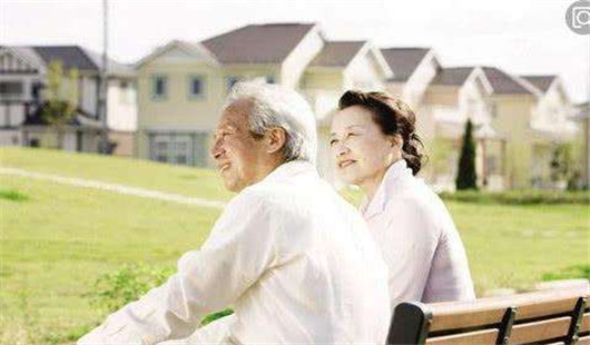 中國人到泰國養老居住可以嗎?