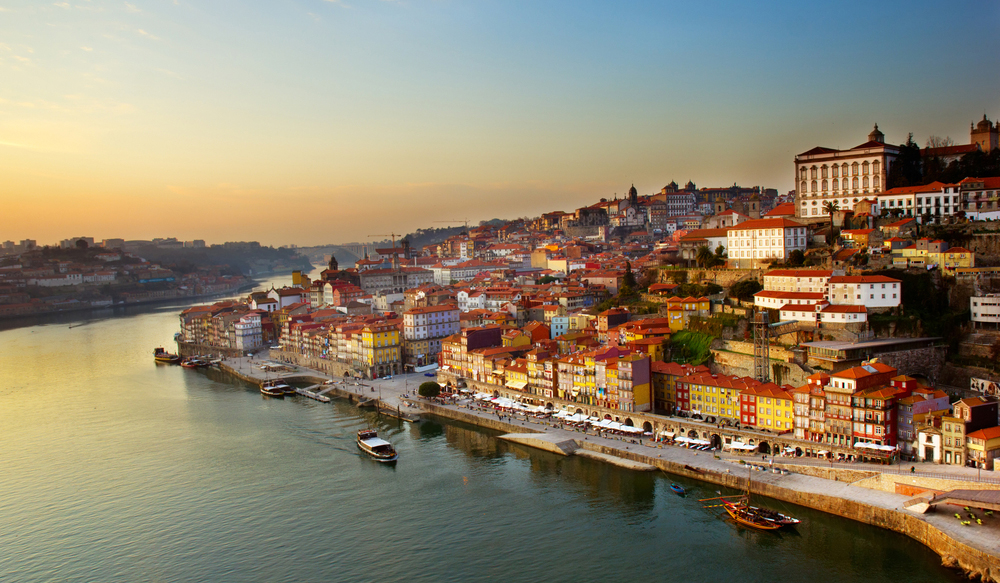葡萄牙黄金签证8周年数据出炉，吸引超50亿欧元流入房地产行业！